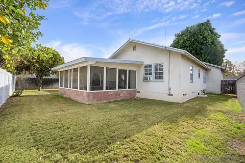 Exterior - 8643 Sands Ave, Riverside, CA 92504 photo 6 of 11