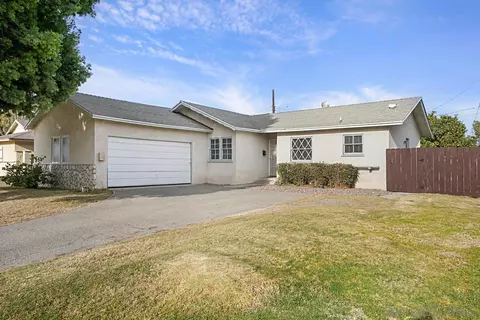 8643 Sands Ave, Riverside, CA 92504