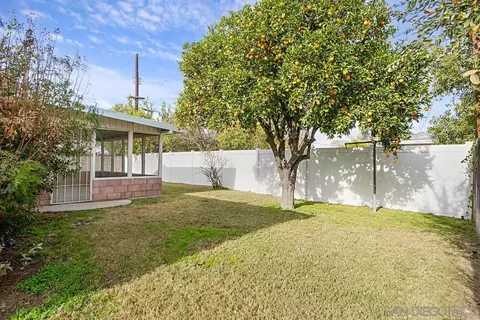 Exterior - 8643 Sands Ave, Riverside, CA 92504 photo 5 of 11
