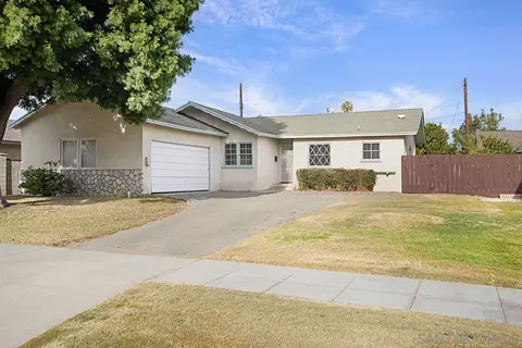 Exterior - 8643 Sands Ave, Riverside, CA 92504 photo 10 of 11