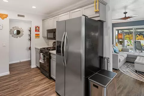 Kitchen - 9793 Mast Blvd, Santee, CA 92071 photo 4 of 5