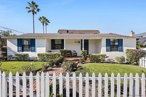 Exterior - 7502 High Ave, Ja Jolla, CA 92037 photo 1 of 5
