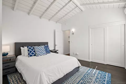 Bedroom - 7502 High Ave, Ja Jolla, CA 92037 photo 1 of 9