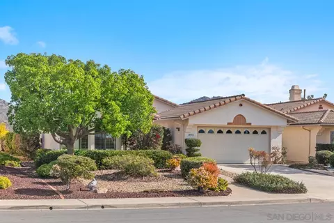 18046 Calle Estepona, San Diego, CA 92128