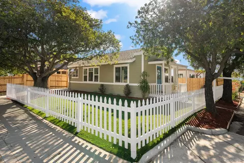 1743 30th St, San Diego, CA 92102