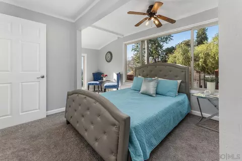 9455 Vista Dr, Spring Valley, CA 91977 photo 6