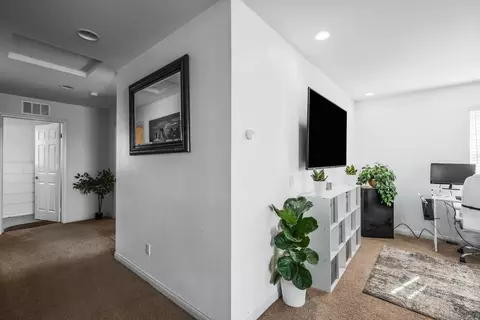 Entry Way - 32662 Bodley Ct, Temecula, CA 92592 photo 4 of 4