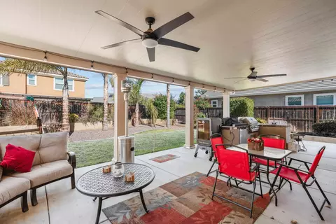 Exterior - 32662 Bodley Ct, Temecula, CA 92592 photo 4 of 6