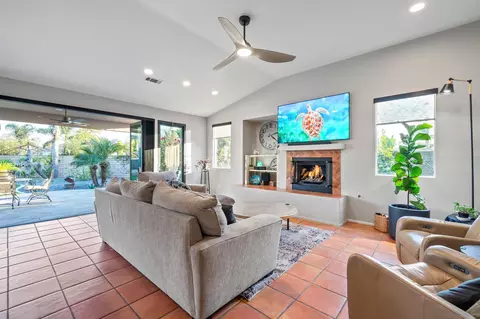 Living - 532 Blue Jay, Oceanside, CA 92058 photo 1 of 5