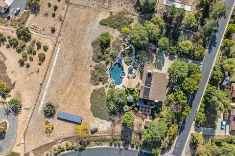 View/Area - 2008 Kristi Ct, Fallbrook, CA 92028 photo 2 of 4