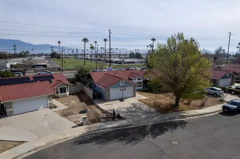 View/Area - 680 Boston, Hemet, CA 92545 photo 1 of 4