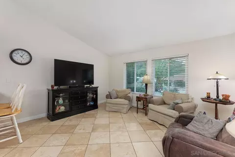 1621 N Ash St, Escondido, CA 92027 photo 6