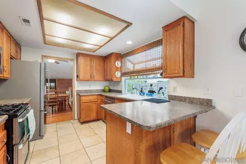 1621 N Ash St, Escondido, CA 92027 photo 9