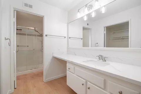 Bath - 4242 Dusk Ln, Oceanside, CA 92056 photo 2 of 3