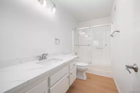 Bath - 4242 Dusk Ln, Oceanside, CA 92056 photo 3 of 3