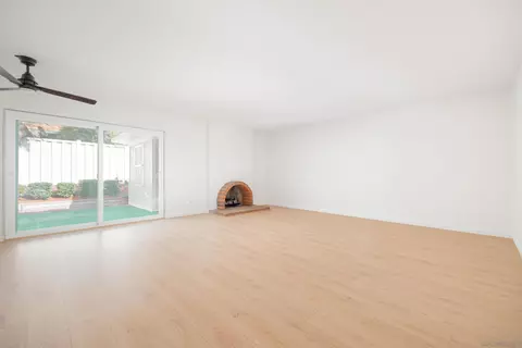 Living - 4242 Dusk Ln, Oceanside, CA 92056 photo 4 of 5