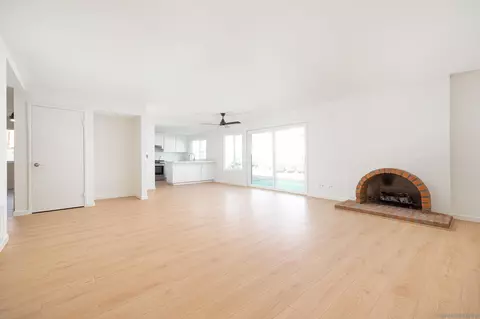 Living - 4242 Dusk Ln, Oceanside, CA 92056 photo 2 of 5