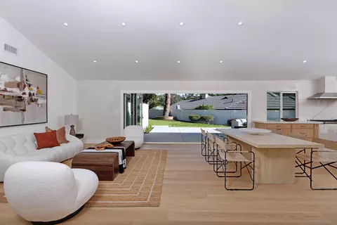 6699 Via Estrada, La Jolla, CA 92037 photo 8