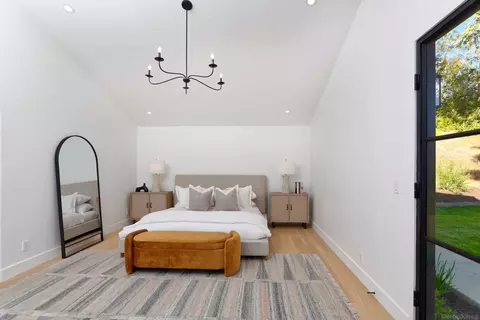 6699 Via Estrada, La Jolla, CA 92037 photo 15