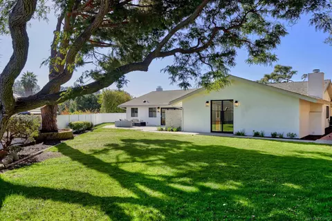 6699 Via Estrada, La Jolla, CA 92037 photo 23