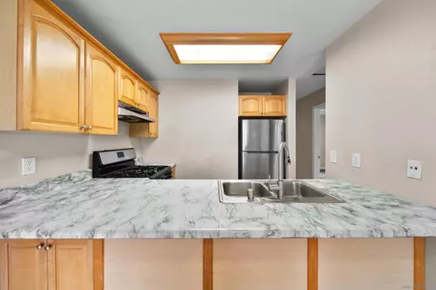 239 50th St #36, San Diego, CA 92102