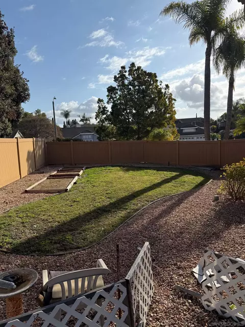 385 Point Windemere Pl, Oceanside, CA 92057 photo 8
