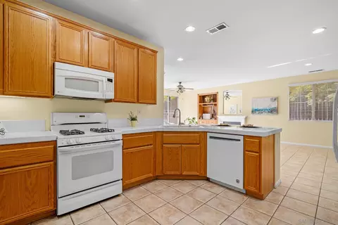 4905 Verona St, Oceanside, CA 92056 photo 16