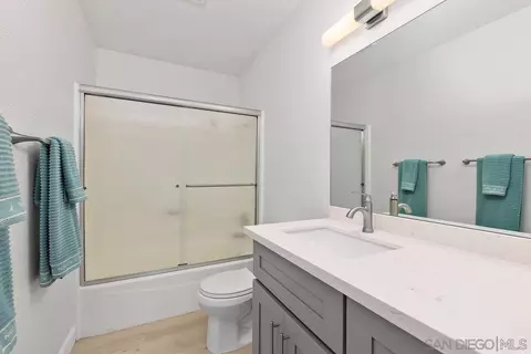 Bath - 2708 Via Roberto, Carlsbad, CA 92010 photo 3 of 3