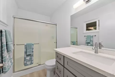 Bath - 2708 Via Roberto, Carlsbad, CA 92010 photo 2 of 3
