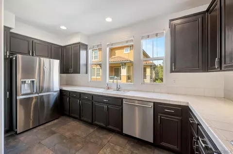 Kitchen - 140 Via Montisi, Santee, CA 92071 photo 3 of 5