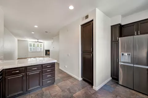 Kitchen - 140 Via Montisi, Santee, CA 92071 photo 4 of 5