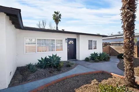 9651 Maccool Ln, Santee, CA 92071