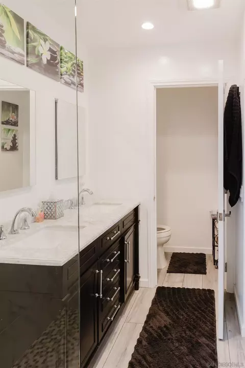 Bath - 9925 Summertree Ln, Santee, CA 92071 photo 1 of 4