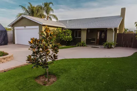 Exterior - 9925 Summertree Ln, Santee, CA 92071 photo 7 of 10