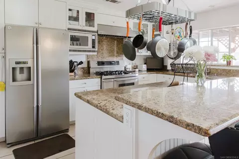 Kitchen - 9925 Summertree Ln, Santee, CA 92071 photo 5 of 5