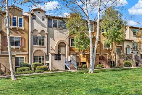10127 Little Leaf Ln, Santee, CA 92071 photo 6