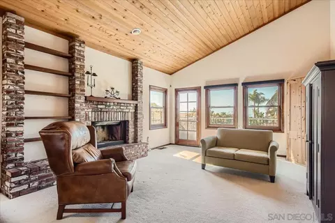 Living - 3975 Highland Dr, Carlsbad, CA 92008 photo 1 of 3
