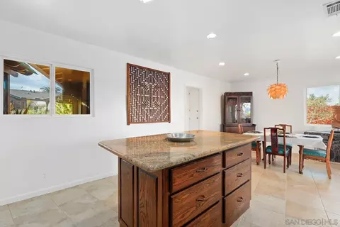 3537 Hartzel Crst, Spring Valley, CA 91977 photo 6