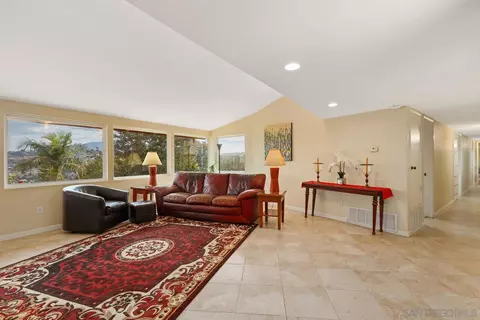 3537 Hartzel Crst, Spring Valley, CA 91977 photo 2