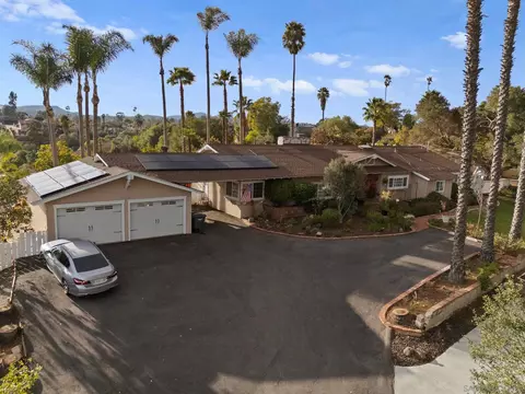 View/Area - 2331 Royal Crest Dr, Escondido, CA 92025 photo 7 of 11