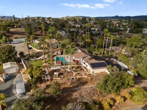 View/Area - 2331 Royal Crest Dr, Escondido, CA 92025 photo 5 of 11