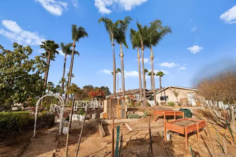 Exterior - 2331 Royal Crest Dr, Escondido, CA 92025 photo 10 of 17