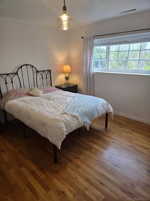 Bedroom - 2331 Royal Crest Dr, Escondido, CA 92025 photo 5 of 5