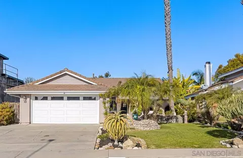 7929 Calle Posada, Carlsbad, CA 92009