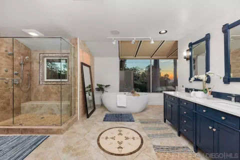 Bath - 7151 Babilonia St, Carlsbad, CA 92009 photo 2 of 3