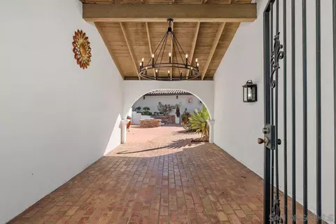 Exterior - 7151 Babilonia St, Carlsbad, CA 92009 photo 5 of 8