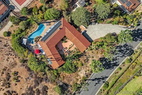 View/Area - 7151 Babilonia St, Carlsbad, CA 92009 photo 3 of 4