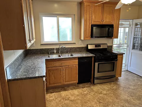 Kitchen - 3560 Fairway Dr, La Mesa, CA 91941 photo 2 of 4