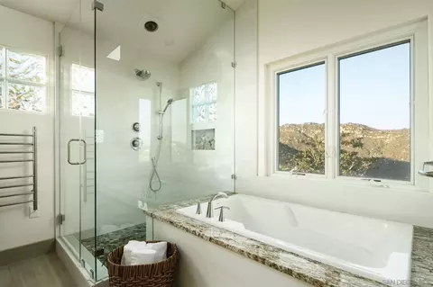 2104 View Crest Gln, Escondido, CA 92026 photo 14