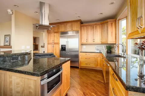2104 View Crest Gln, Escondido, CA 92026 photo 8